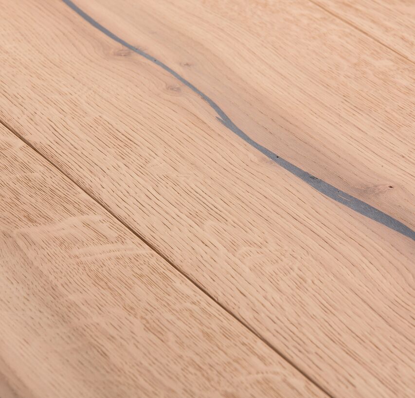 Coral OAK black hand-planed white oil