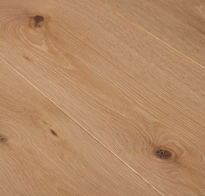 OAK Character brushed raw wood look