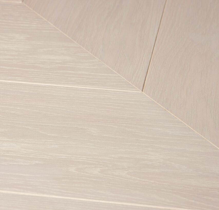 OAK Clear Chevron 45° brushed deep white natured oil